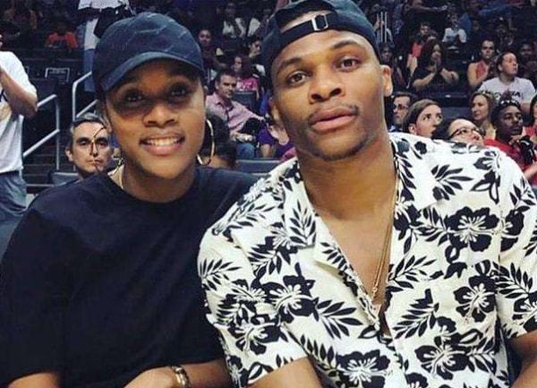 国家德比维尼修斯不满被换后，阿隆索让米利唐去跟他谈谈