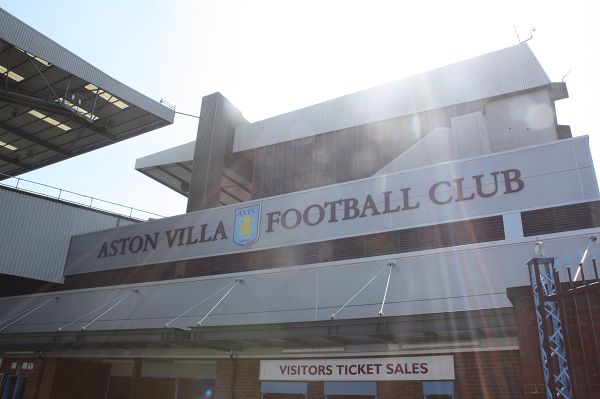 史上最差Major？3DMAX教练：只有一辆接驳车，还被别人坐走