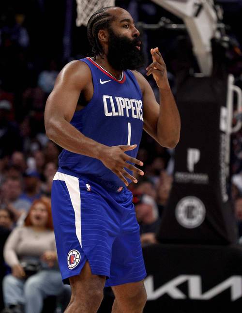 45分7板3助2断2帽！小卡打疯了，一战刷爆多项NBA纪录，快船起飞