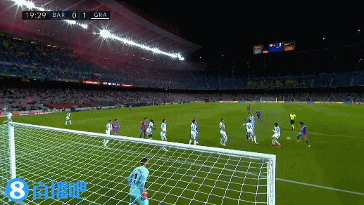 皇马计划今夏签阿方索·戴维斯，拜仁标价8000万