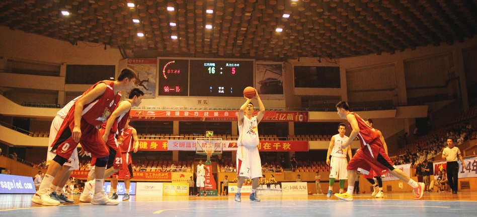 德瑞克·基特在 2011 年击出生涯第 3000 安，成为洋基队史首位达此成就的球员